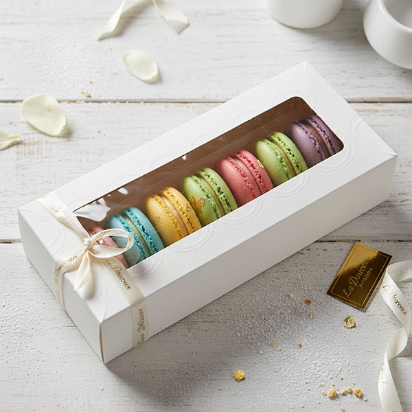Custom cake box with window – bakery packaging from Color Creative Packaging