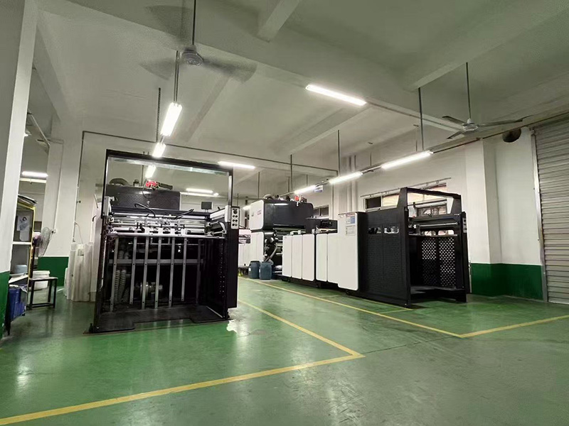 Gloss and matte laminating machine at Color Creative Packaging, roll-to-sheet automatic laminator for printed packaging materials